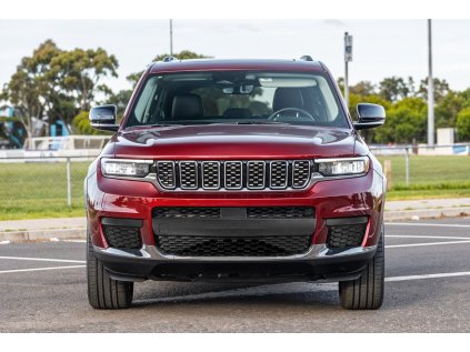 JEEP GRAND CHEROKEE V WL 2021+ LIMITED KOMPLETNÍ PŘEDNÍ NÁRAZNÍK PRO KAMERU 68538440AA