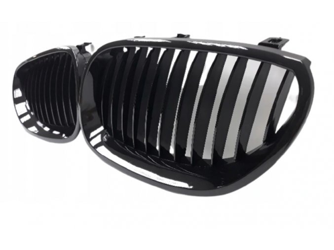Přední maska, ledvinky, mřížky BMW 5 E60 (03-10) černá lesklá