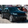 Přední nárazník s PDC bez ostřikovačů s černou mřížkou JEEP GRAND CHEROKEE IV WK2 2017-2021 PO DRUHÉM FACELIFTU 68333498AA