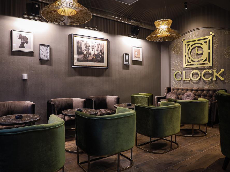 CLOCK-COFFEE & BAR v Trenčíne