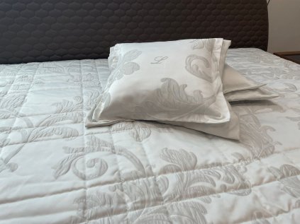 POSTELNA-PRIKRIVKA_AMADEUS_DAVID-HOME_nahlaď.jpg_výsledok