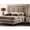 Manželská posteľ s detailom čalúneného čela AMBRA