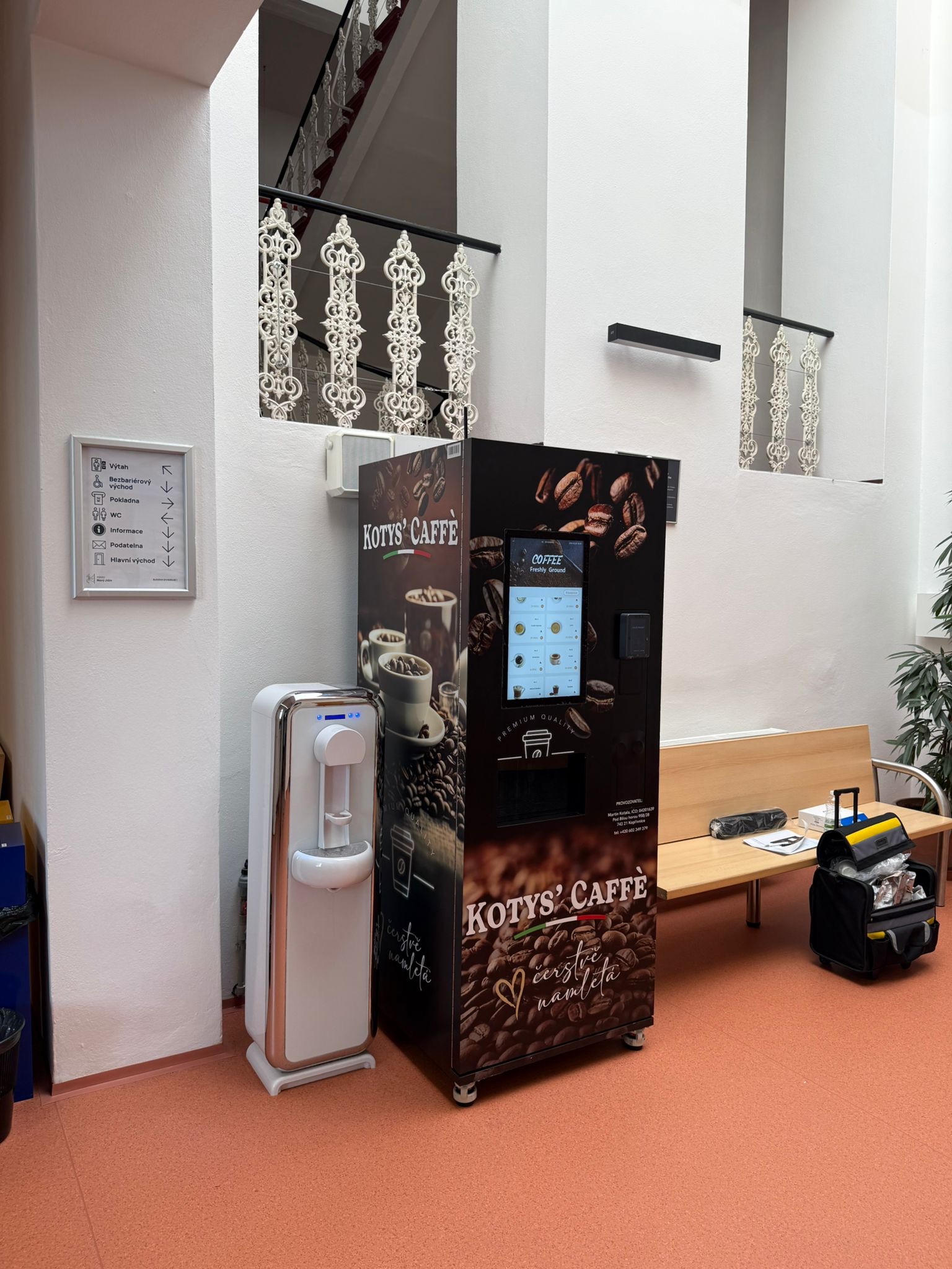 prodejni-automat-kotys-caffe-centrumo1