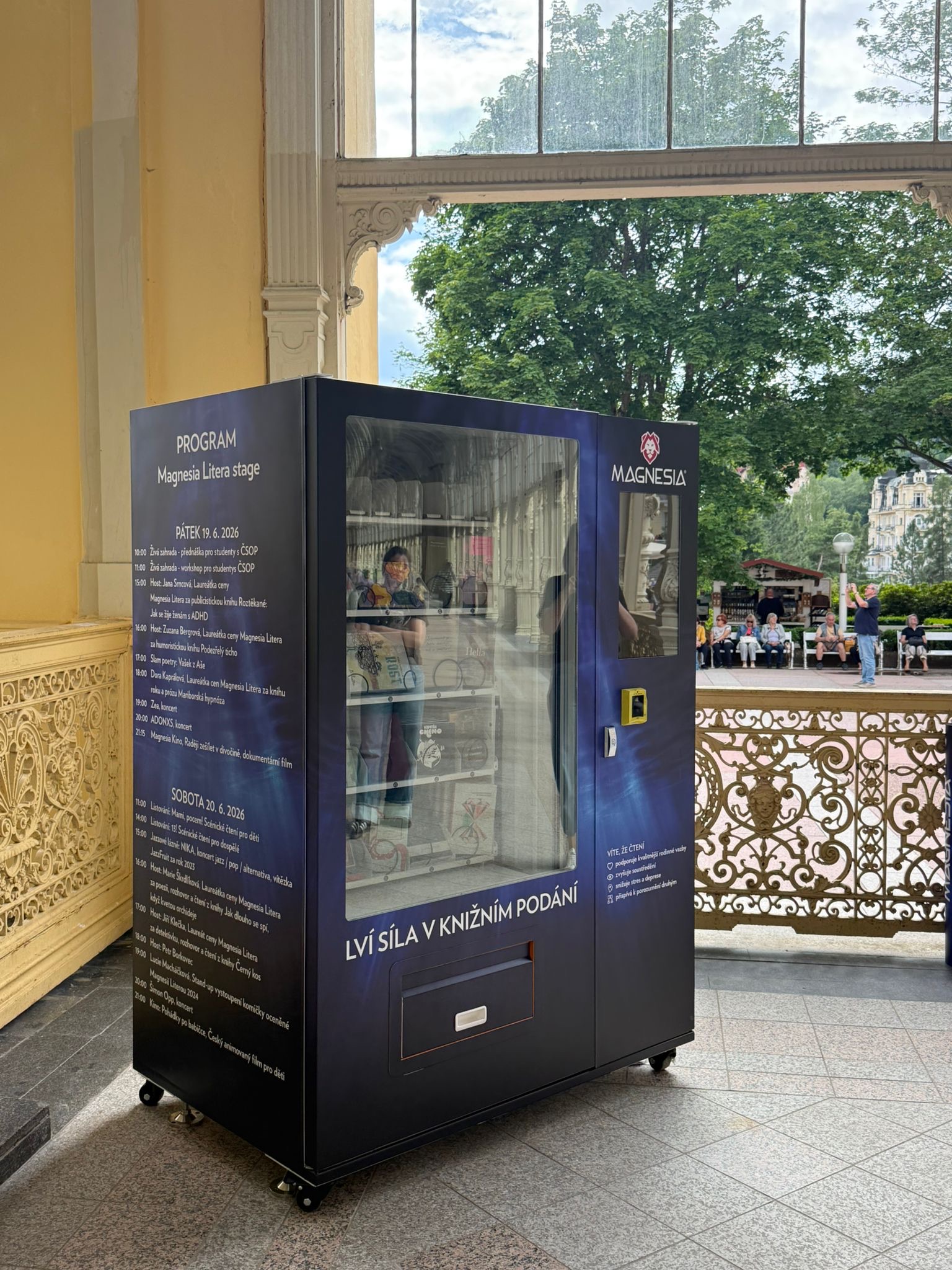 prodejni-automat-na-knihy-centrumo-mattoni-marianske-lazne