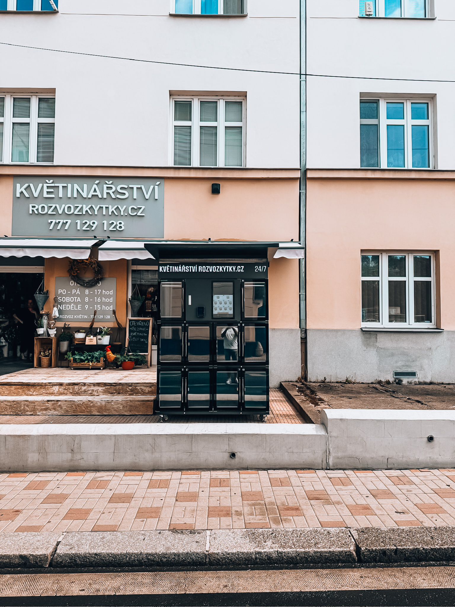 prodejni-automaty-na-kvetiny-centrumo-rozvoz-kytky4