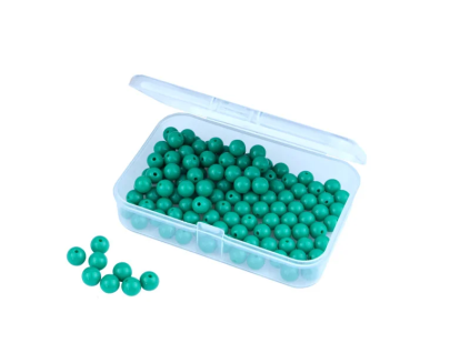 100 ks zelenych koralku