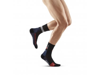 The run limited 2024 01 socks mid cut black WP8C5A front model web