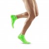 The run socks low cut v4 green WP3AGR front model web