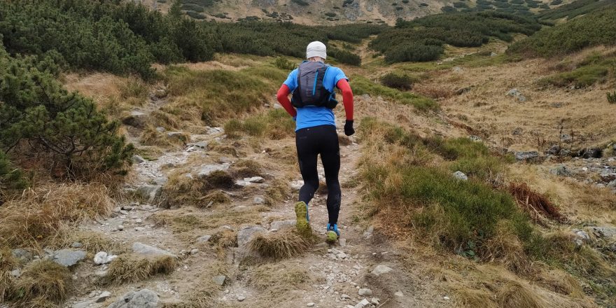 Běžecké kalhoty 3.0 a krátké zimní běžecké ponožky| recenze www.svetbehu.cz