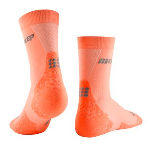 CEP-ultralight-socks-mid-cut-v3-coral-cream-WP7CBY-back-2