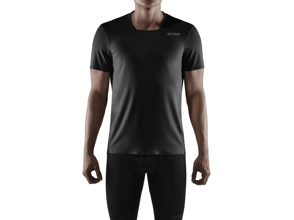 Run Shirt SS black m front model 1536x1536px