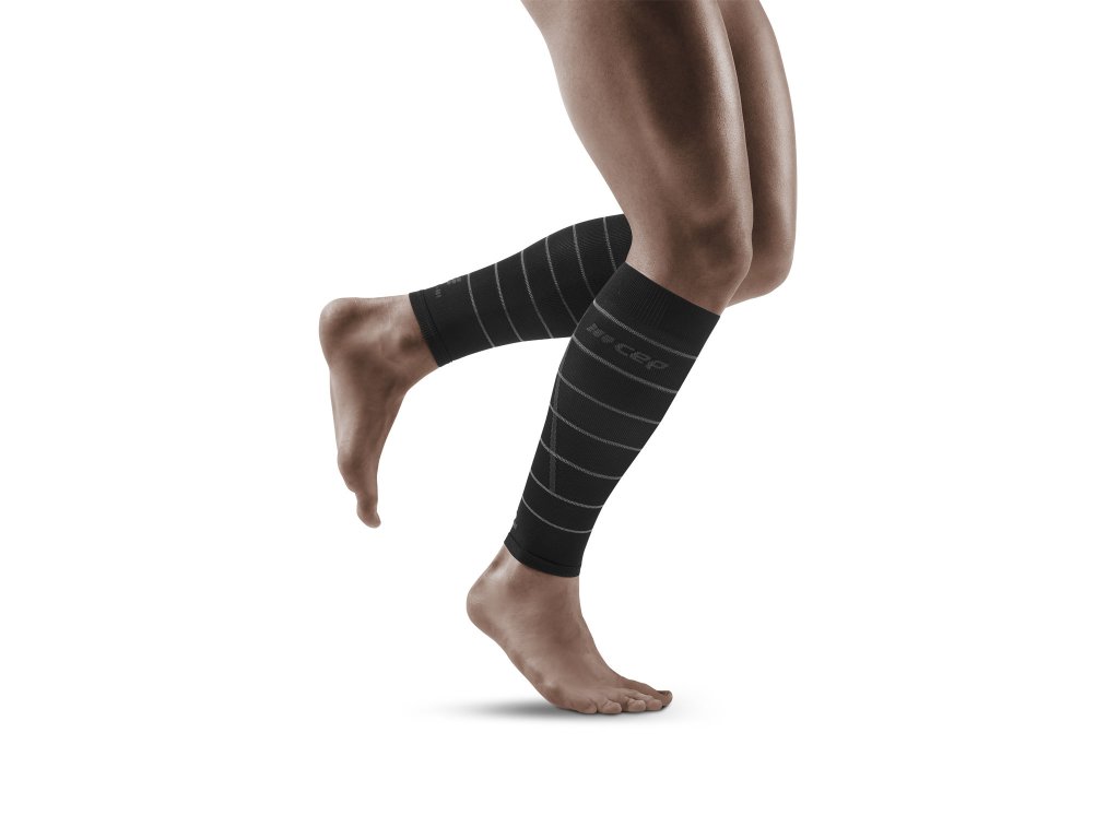 Reflective Calf Sleeves black m front model 1536x1536px