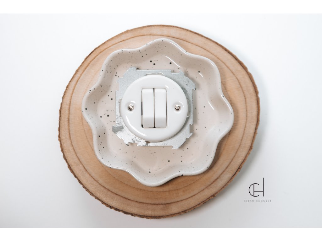 Keramický  Dvojvypínač   6/6 (5,5B) do sestavy bez rámečku BÍLÁ bezšroubkový