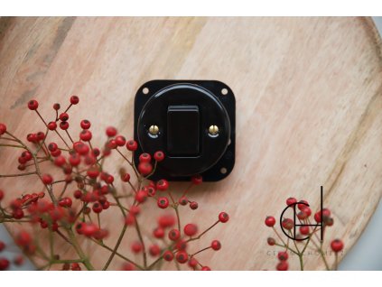 Keramický vypínač typ 7 ŠIROKÁ KLAPKA do sestavy bez rámečku ČERNÁ bezšroubkový