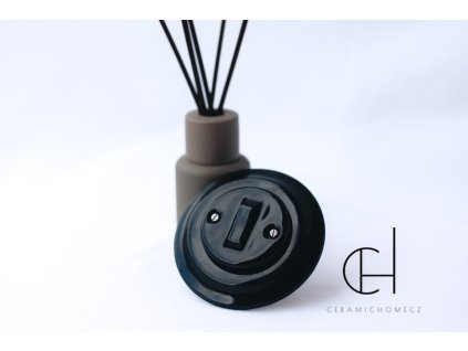 Keramický vypínač černý typ 6 kompletní bezšroubkový