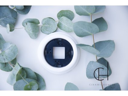 Keramický jednorámeček pro povrchovou elektroinstalaci BÍLÁ