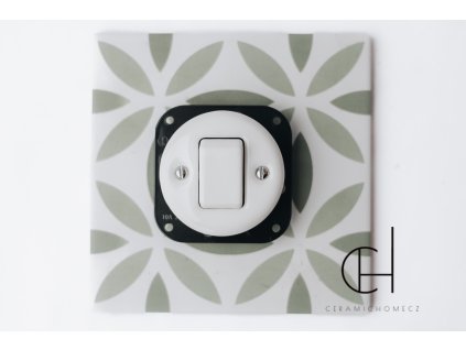 Porcelánový  Vypínač typ6 široký bez rámečku BÍLÁ