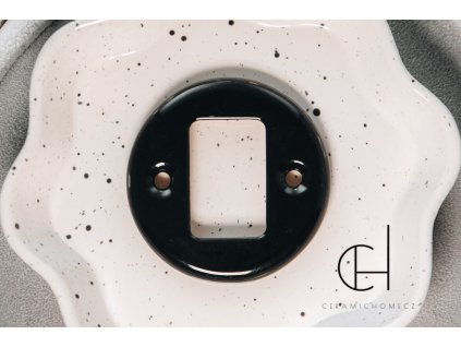 NÁHRADNÍ DÍL - Středové kolečko 6/6 ČERNÁ