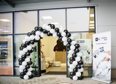 Otevření prodejny Černá na bílé