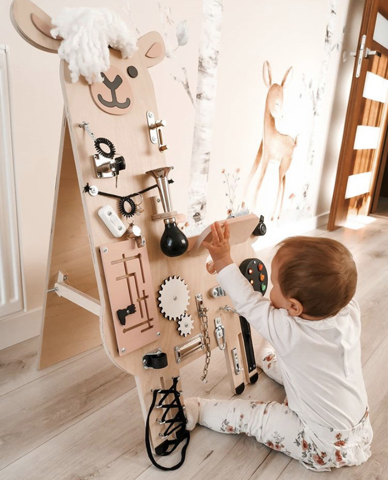 Activity board a miminko
