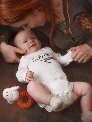 ACCIO MÁMA🪄🔮 Milujeme svět Harryho a vy také. Naše bodyčka pro nejmenší kouzelníky a čarodějky jsou u vás hitem🧙🏿‍♂️🧙🏼 A...