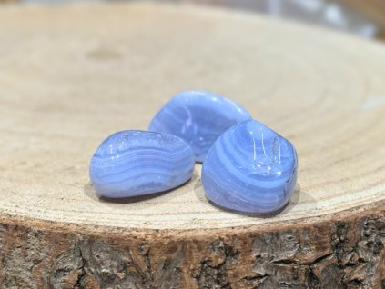 Chalcedon modrý - tromlovaný kámen, 20-30mm