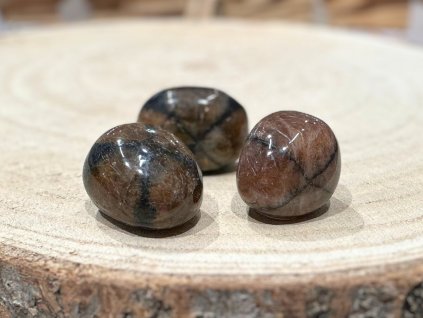 Chiastolit - tromlovaný kámen, 20-25mm