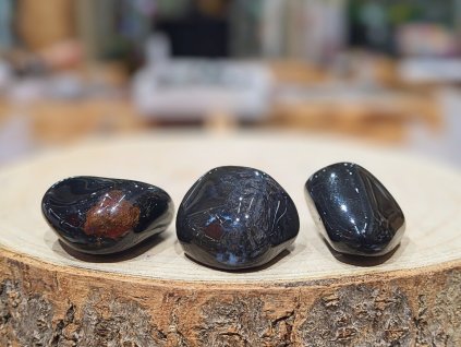 Onyx - tromlovaný kámen; 30-45mm