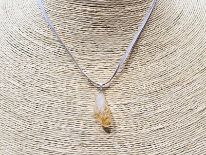 Citrín - přívěsek; 20-25mm