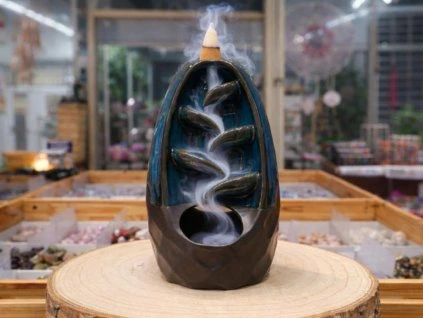 Stojánek na tekoucí dým – Dvojitá kaskáda