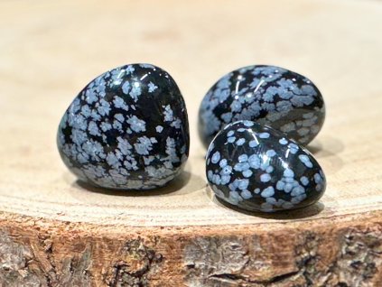 Obsidián vločkový - tromlovaný kámen, 25-30mm