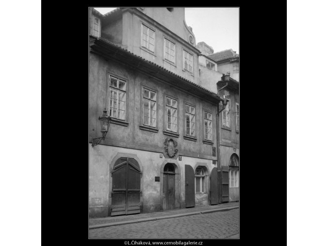 Rodný dům E.Vojana (571-2), Praha 1958 , černobílý obraz, stará fotografie, prodej