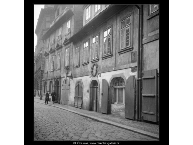 Rodný dům E.Vojana (571-3), Praha 1958 , černobílý obraz, stará fotografie, prodej