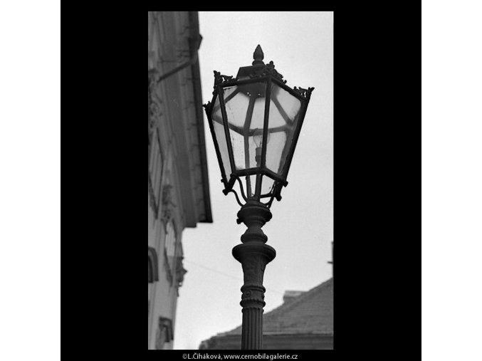 Lampa (5643), Praha 1967 říjen, černobílý obraz, stará fotografie, prodej