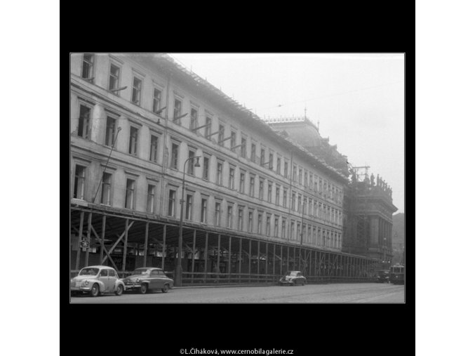 Chourovy domy (267-2), Praha 1959 srpen, černobílý obraz, stará fotografie, prodej