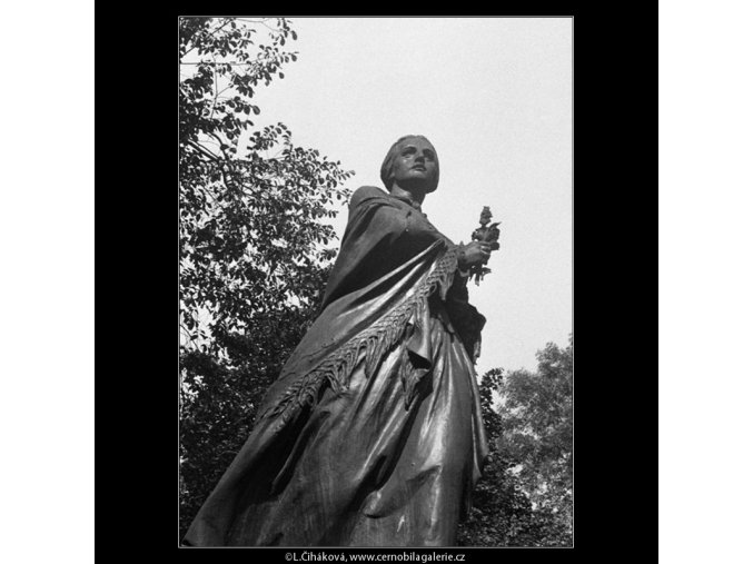 Pomník B.Němcové (398-1), Praha 1959 , černobílý obraz, stará fotografie, prodej