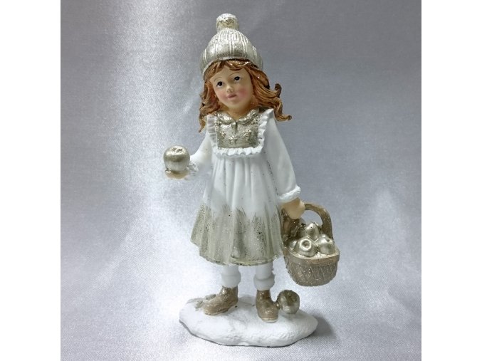 202494 I divka-zimy-s-jablky