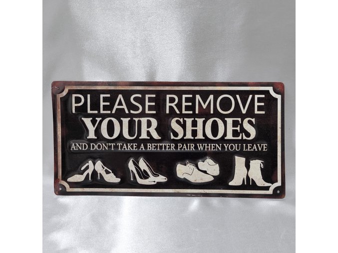 202783 I cedule-remove-shoes
