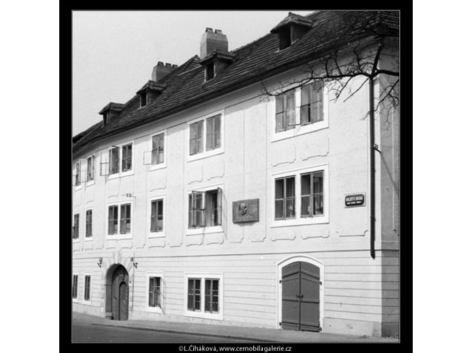 Památný dům (753), Praha 1960 červen, černobílý obraz, stará fotografie, prodej