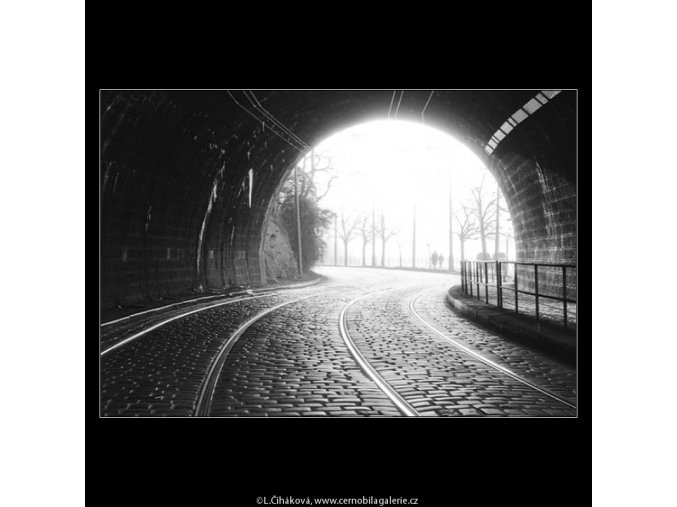 Tunel pod Vyšehradem (1018-1), žánry - Praha 1960 prosinec, černobílý obraz, stará fotografie, prodej