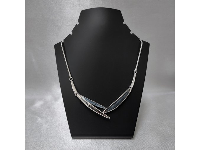 604284 I nahrdelnik-vecko-sede