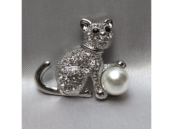 604235 I broz-kocka-s-perlou-osazena