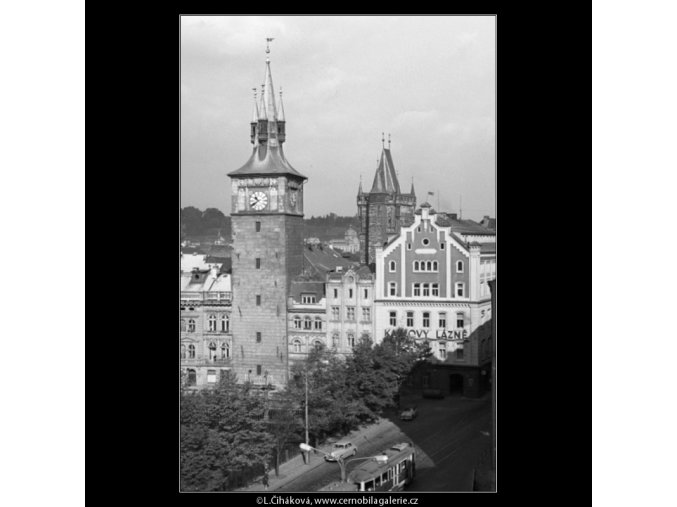 Pohled na Karlovy Lázně (1315-1), Praha 1961 léto, černobílý obraz, stará fotografie, prodej