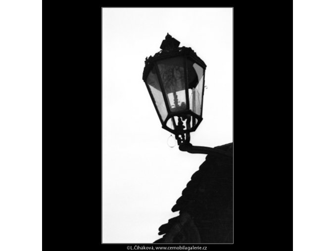 Plynová lampa (2086-5), Praha 1963 duben, černobílý obraz, stará fotografie, prodej