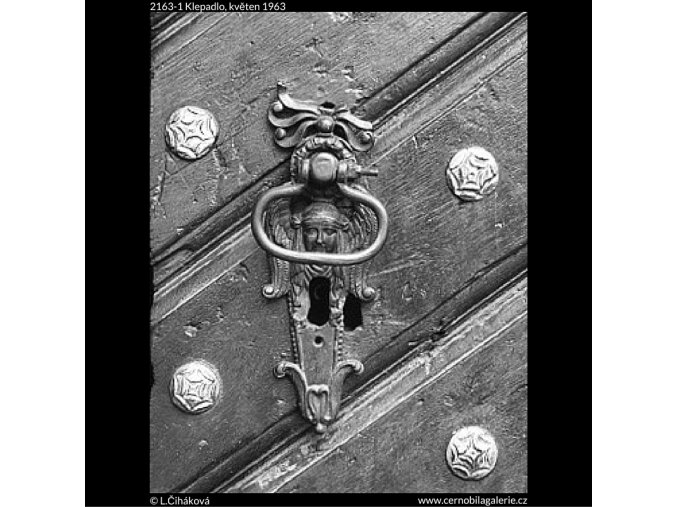 Klepadlo (2163-1), Praha 1963 květen, černobílý obraz, stará fotografie, prodej