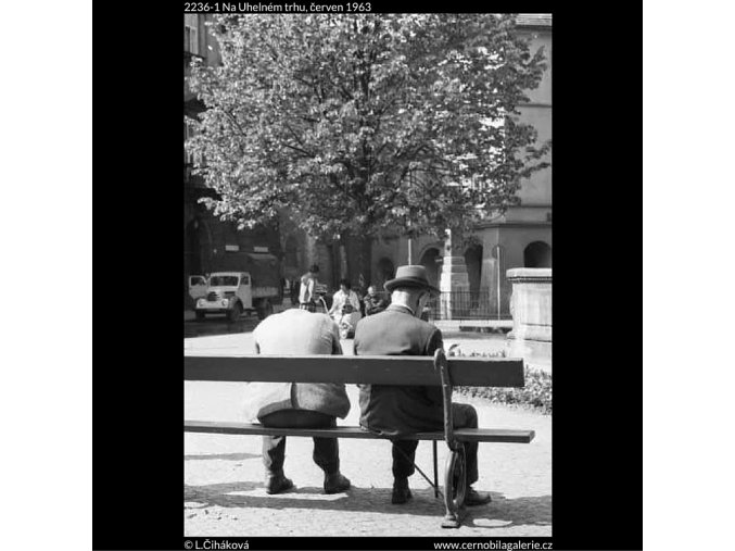 Na Uhelném trhu (2236-1), žánry - Praha 1963 červen, černobílý obraz, stará fotografie, prodej