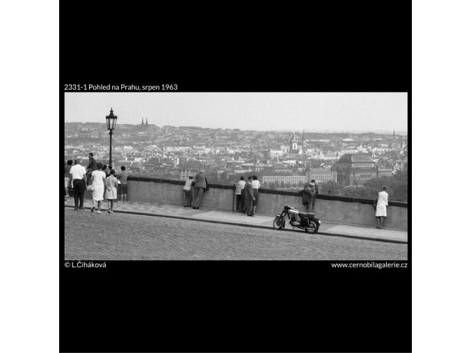 Pohled na Prahu (2331-1), Praha 1963 srpen, černobílý obraz, stará fotografie, prodej