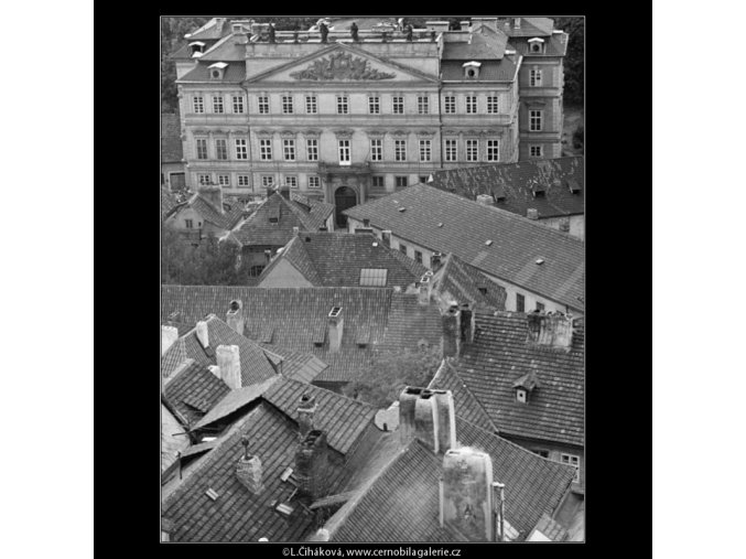 Střechy Nerudovy ulice (2482-1), Praha 1963 září, černobílý obraz, stará fotografie, prodej