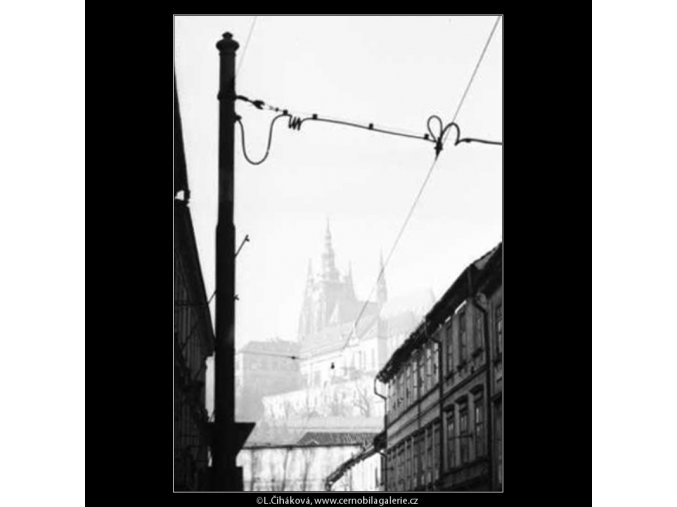 Pohled na Hrad (2590-2), žánry - Praha 1963 prosinec, černobílý obraz, stará fotografie, prodej