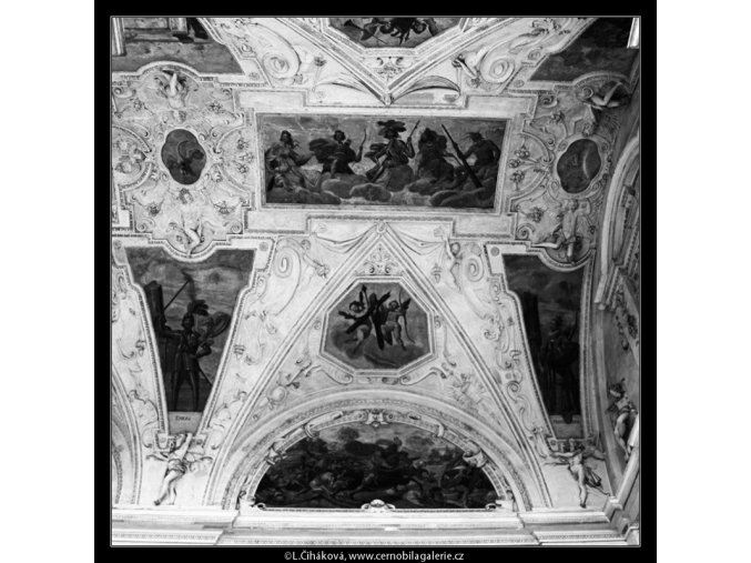 Z Valdštejnské zahrady (2946-4), Praha 1964 červen, černobílý obraz, stará fotografie, prodej
